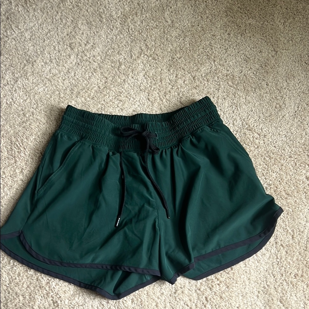 YPB MotionTEK high rise lined shorts size medium